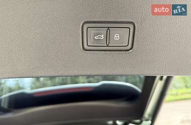 Внедорожник / Кроссовер Audi Q5 2021 в 
