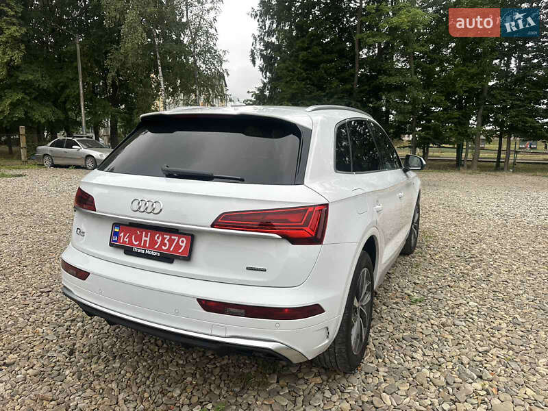 Позашляховик / Кросовер Audi Q5 2023 в Києві