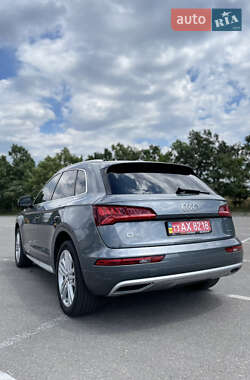 Внедорожник / Кроссовер Audi Q5 2019 в 