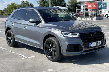 Внедорожник / Кроссовер Audi Q5 2017 в 