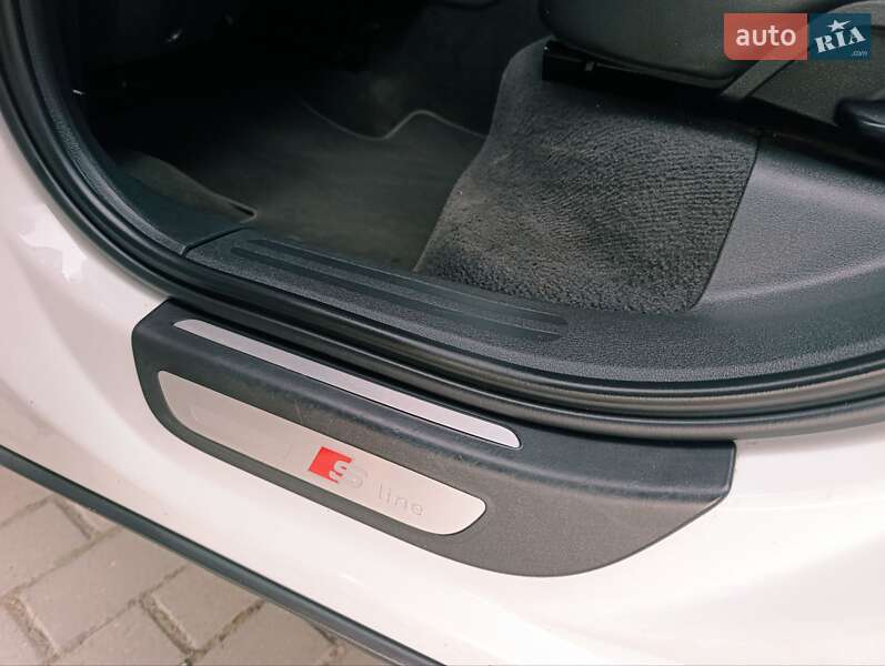 Внедорожник / Кроссовер Audi Q5 2011 в Ужгороде