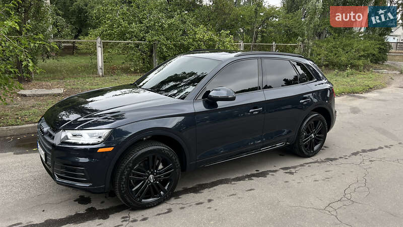 Внедорожник / Кроссовер Audi Q5 2018 в Горишних Плавнях