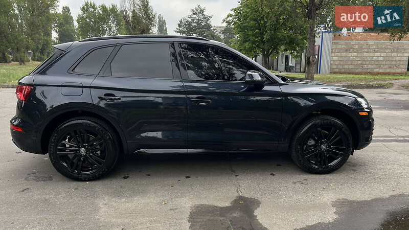 Внедорожник / Кроссовер Audi Q5 2018 в Горишних Плавнях