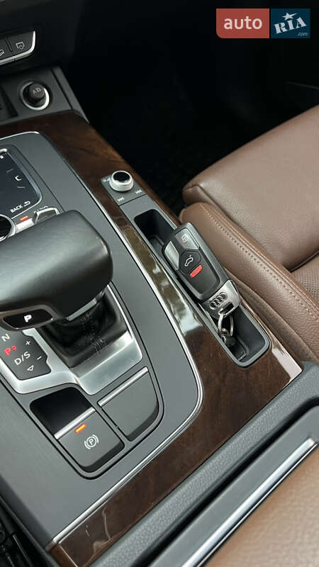 Внедорожник / Кроссовер Audi Q5 2018 в Горишних Плавнях