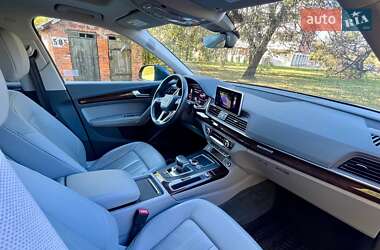 Внедорожник / Кроссовер Audi Q5 2019 в 