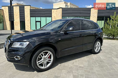 Позашляховик / Кросовер Audi Q5 2012 в 