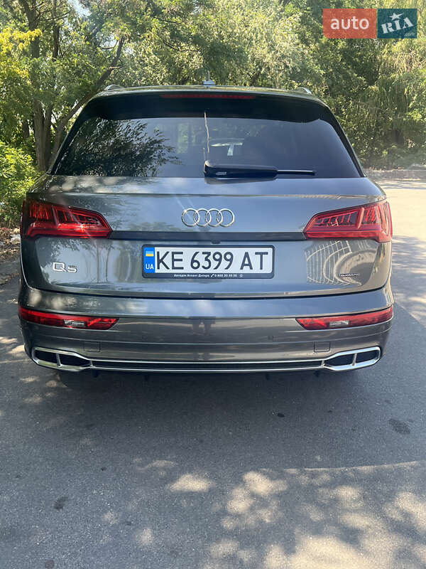 Внедорожник / Кроссовер Audi Q5 2020 в Днепре