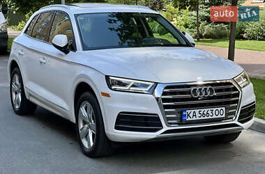 Внедорожник / Кроссовер Audi Q5 2018 в 