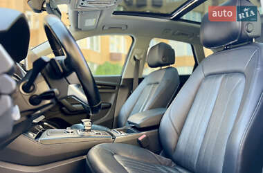 Внедорожник / Кроссовер Audi Q5 2018 в 