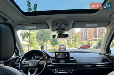 Внедорожник / Кроссовер Audi Q5 2018 в 