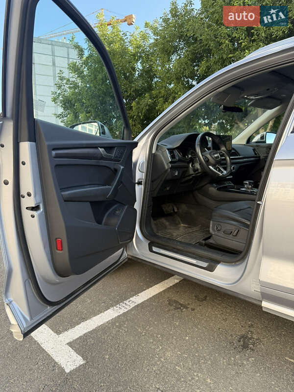 Внедорожник / Кроссовер Audi Q5 2021 в Умани