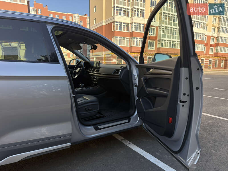 Внедорожник / Кроссовер Audi Q5 2021 в Умани