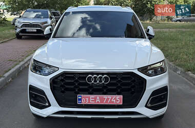 Внедорожник / Кроссовер Audi Q5 2021 в 