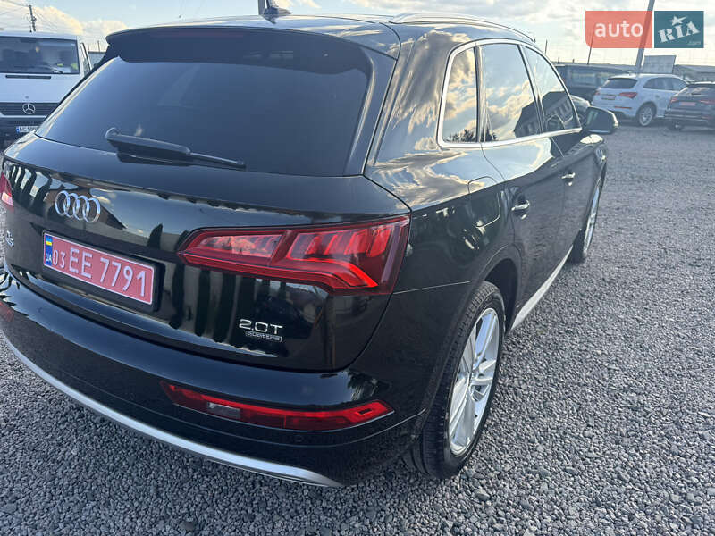 Внедорожник / Кроссовер Audi Q5 2018 в Луцке