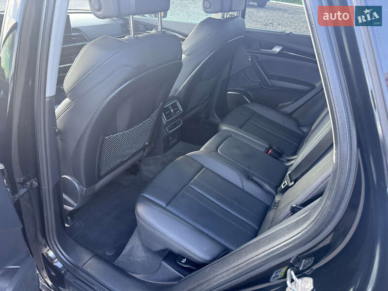 Внедорожник / Кроссовер Audi Q5 2018 в Луцке