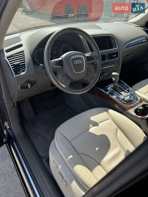 Позашляховик / Кросовер Audi Q5 2012 в Тернополі