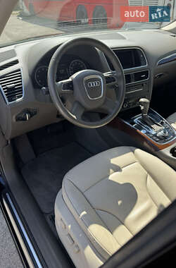 Внедорожник / Кроссовер Audi Q5 2012 в 