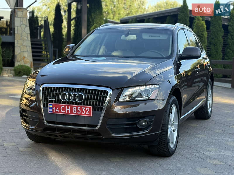 Внедорожник / Кроссовер Audi Q5 2012 в 
