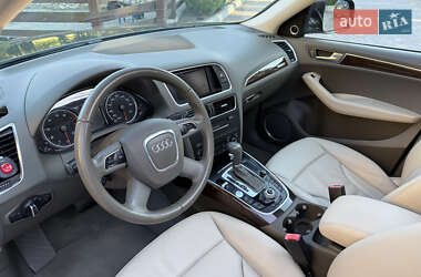 Внедорожник / Кроссовер Audi Q5 2012 в 