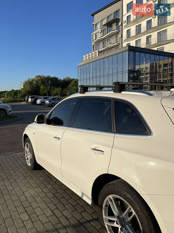Внедорожник / Кроссовер Audi Q5 2016 в Ровно