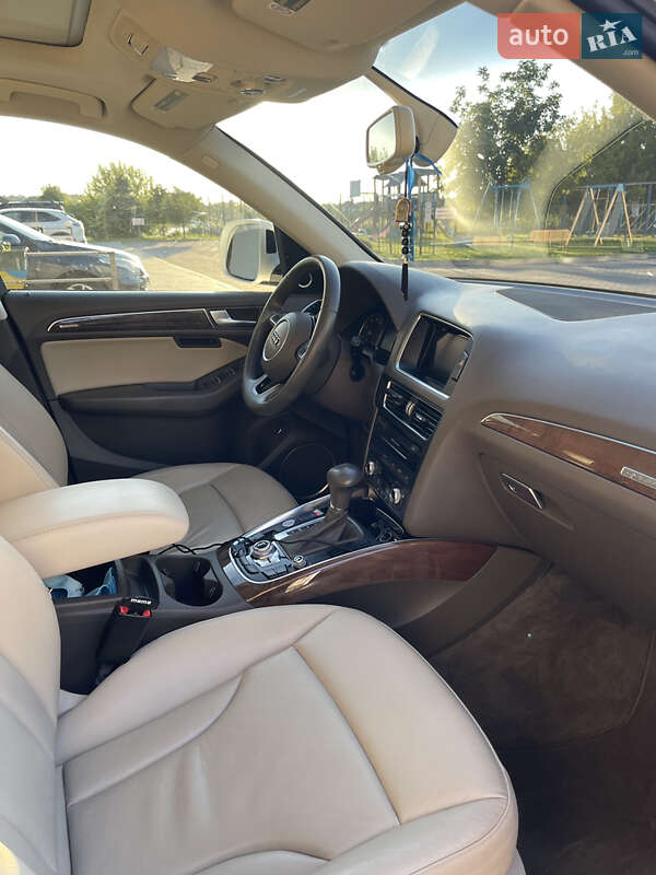 Внедорожник / Кроссовер Audi Q5 2016 в Ровно