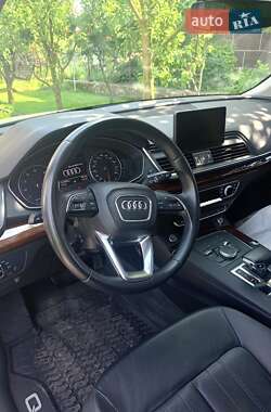Внедорожник / Кроссовер Audi Q5 2017 в Тернополе