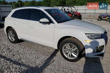 Внедорожник / Кроссовер Audi Q5 2020 в 