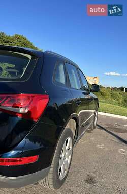 Внедорожник / Кроссовер Audi Q5 2010 в 