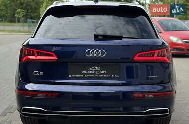 Внедорожник / Кроссовер Audi Q5 2020 в 