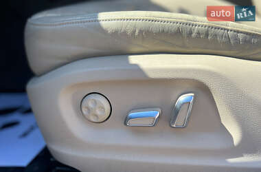 Внедорожник / Кроссовер Audi Q5 2015 в 