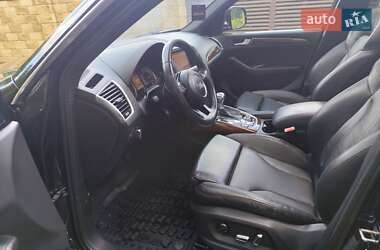 Внедорожник / Кроссовер Audi Q5 2015 в 