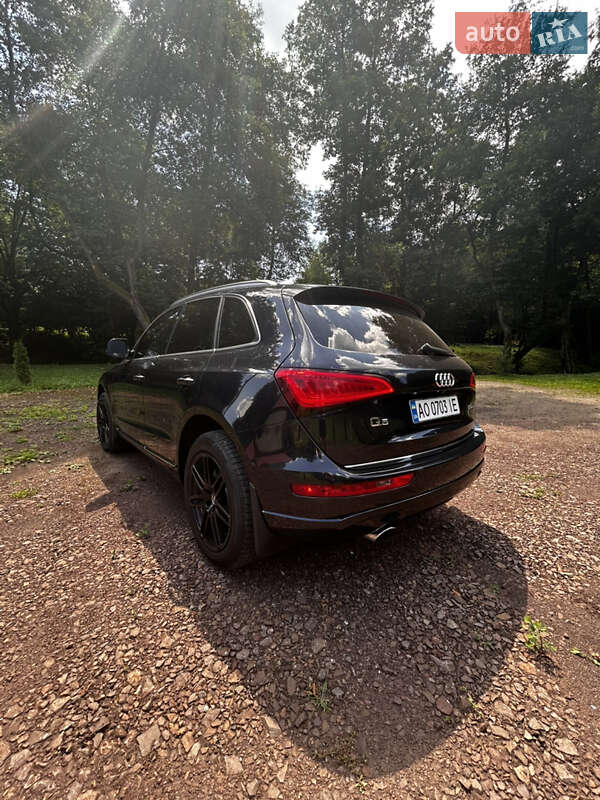 Внедорожник / Кроссовер Audi Q5 2014 в Великом Березном
