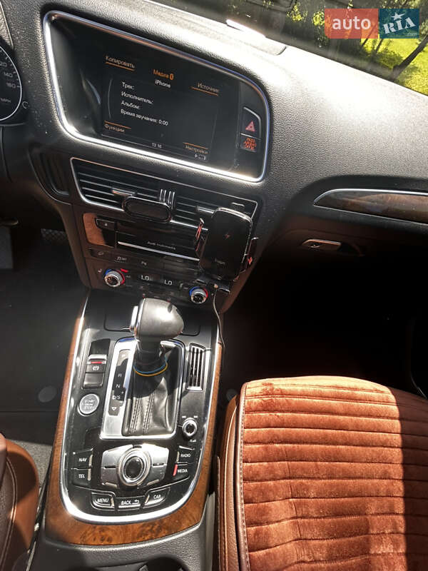 Внедорожник / Кроссовер Audi Q5 2014 в Великом Березном