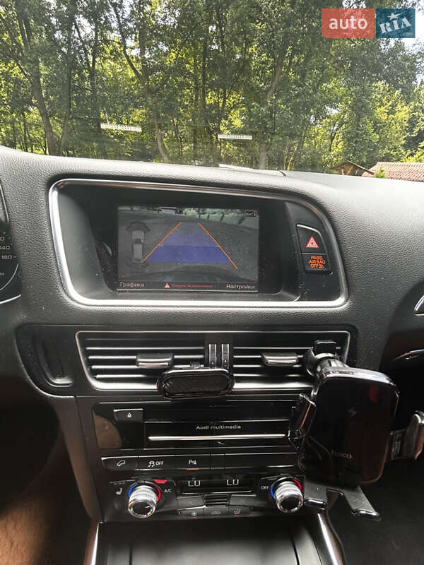 Внедорожник / Кроссовер Audi Q5 2014 в Великом Березном