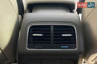 Внедорожник / Кроссовер Audi Q5 2012 в 