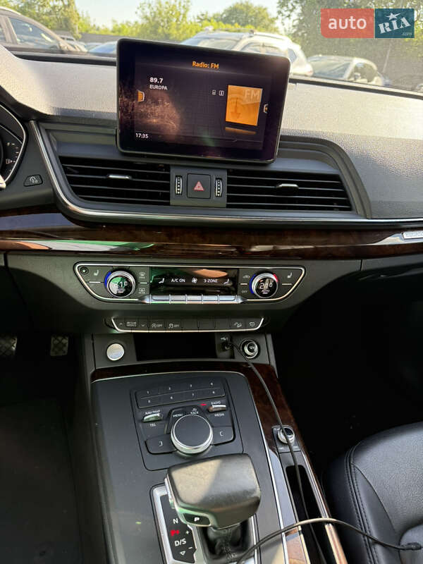 Позашляховик / Кросовер Audi Q5 2018 в Києві