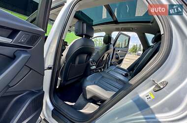 Позашляховик / Кросовер Audi Q5 2018 в 