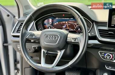 Позашляховик / Кросовер Audi Q5 2018 в 