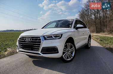 Позашляховик / Кросовер Audi Q5 2018 в Києві