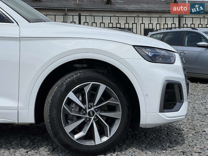 Позашляховик / Кросовер Audi Q5 2020 в Стрию