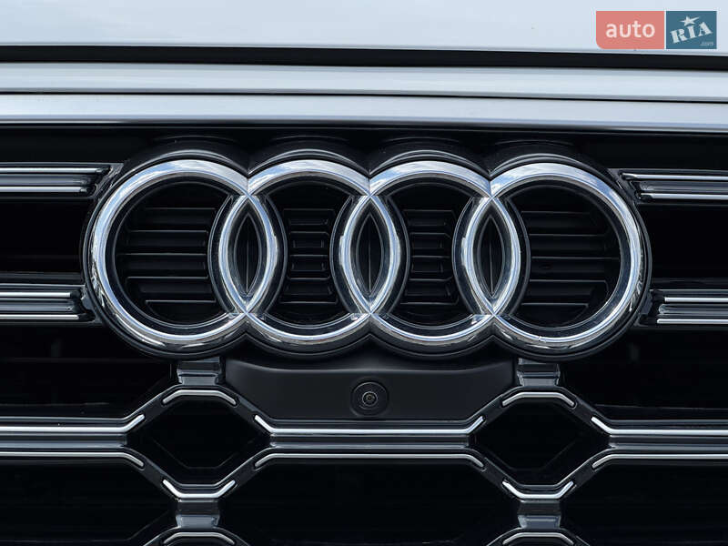 Позашляховик / Кросовер Audi Q5 2020 в Стрию