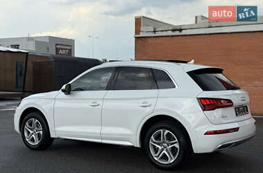Внедорожник / Кроссовер Audi Q5 2019 в 
