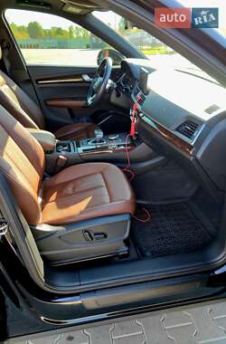 Внедорожник / Кроссовер Audi Q5 2019 в 