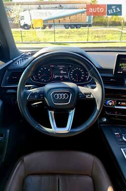 Внедорожник / Кроссовер Audi Q5 2019 в 