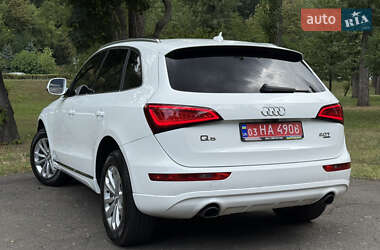 Внедорожник / Кроссовер Audi Q5 2012 в 