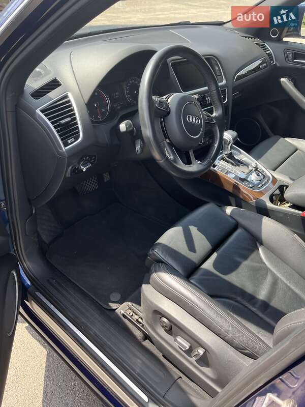Внедорожник / Кроссовер Audi Q5 2015 в Киеве