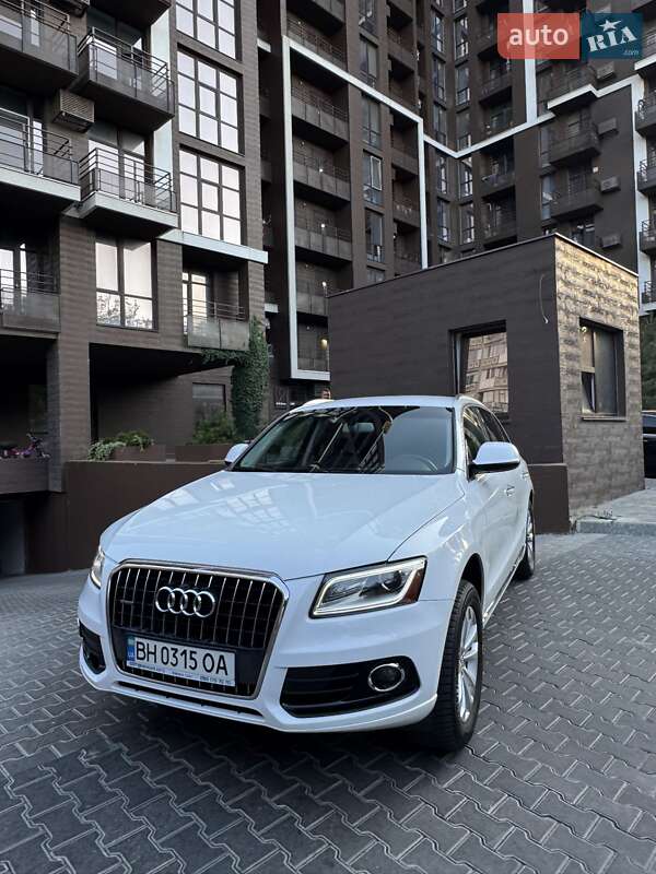 Позашляховик / Кросовер Audi Q5 2015 в Болграді