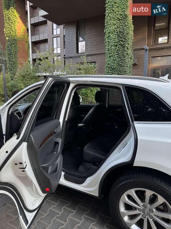 Позашляховик / Кросовер Audi Q5 2015 в Болграді