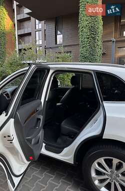 Внедорожник / Кроссовер Audi Q5 2015 в 