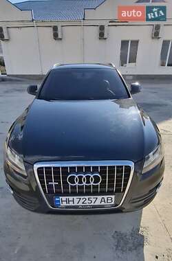 Позашляховик / Кросовер Audi Q5 2010 в 